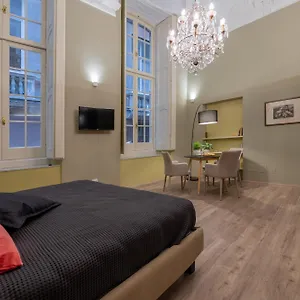 https://salvago-12.hotelitalianriviera.com