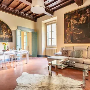 Ginny's House- Borgo La Croce Luxury Apartment