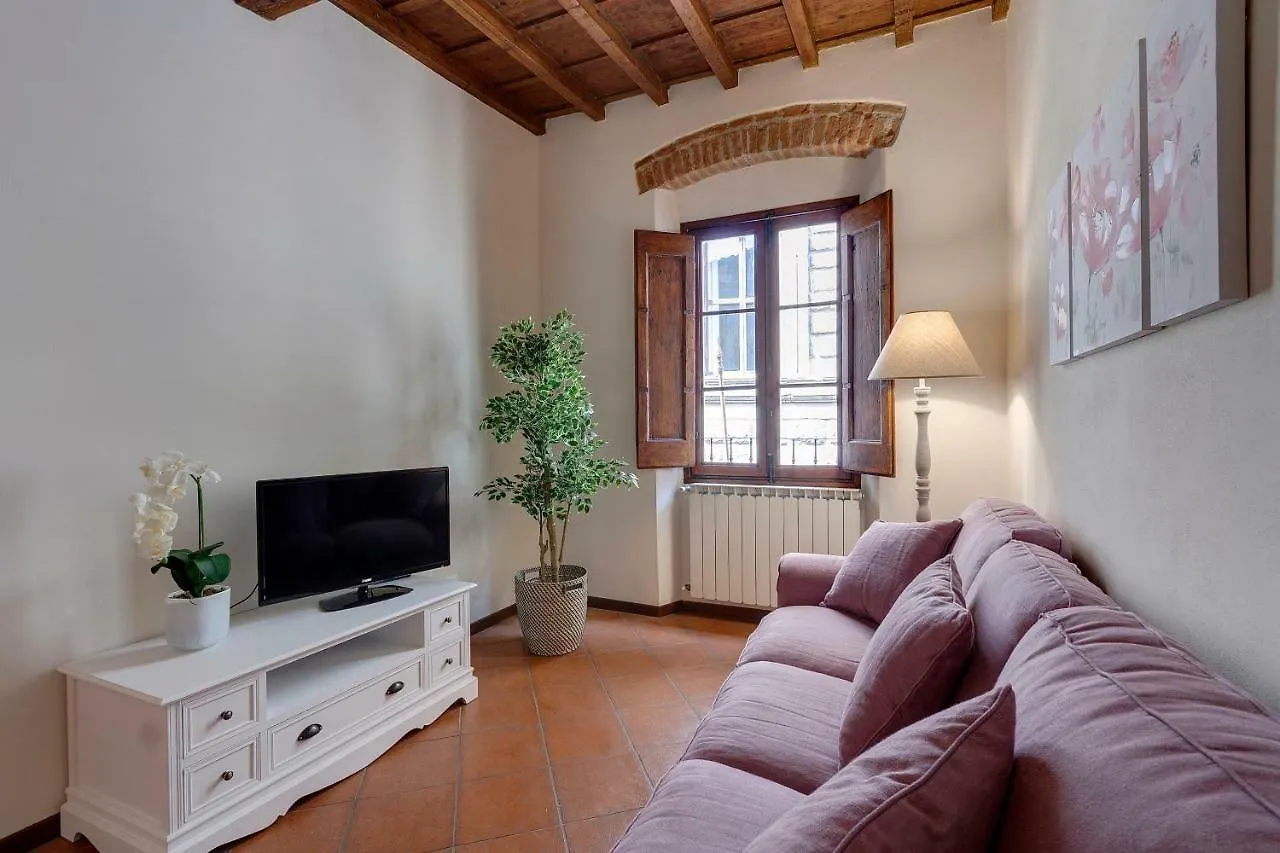 Charlotte Apartment Florence